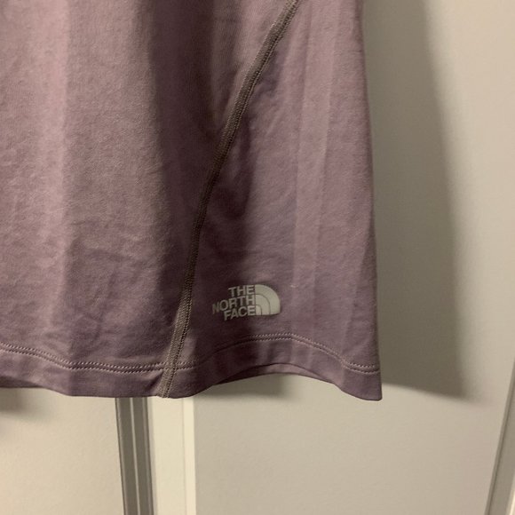 The North Face Women's Training T-Shirt in Gray, Size L - Picture 3 of 7